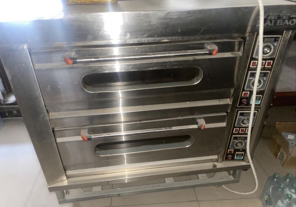 Печь LAI BAO в хорошем состояни.