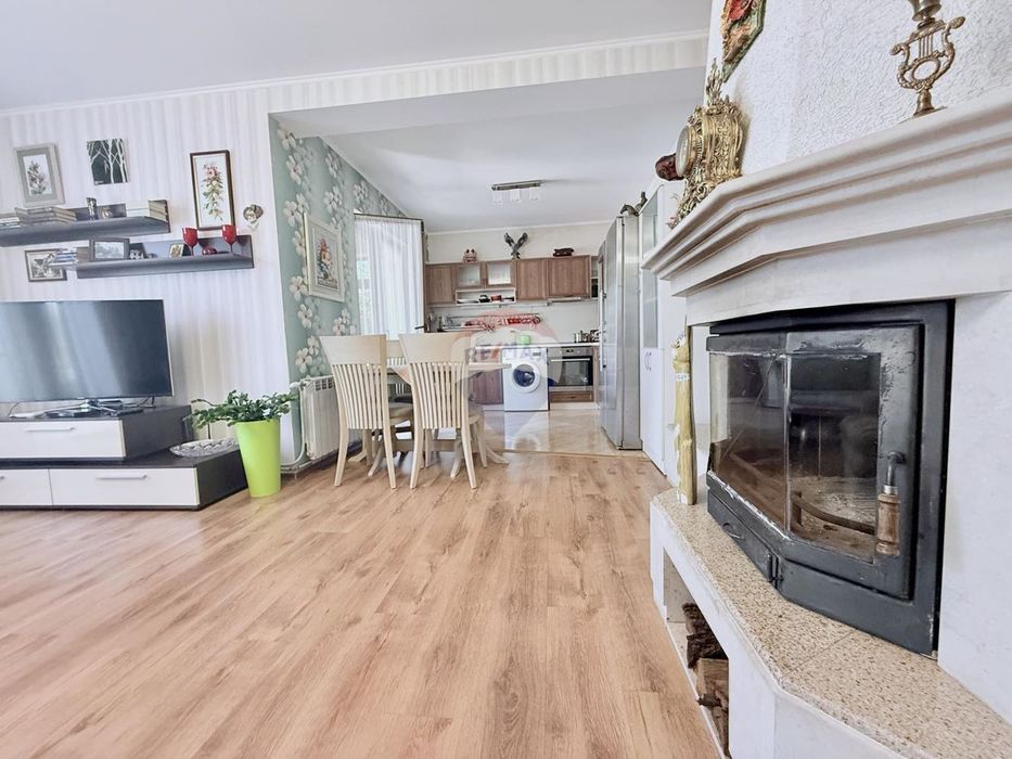 Продава се Къща в с. Соколово, Област Добрич - 123 кв.м за 1521 €/кв.м - Снимка #2