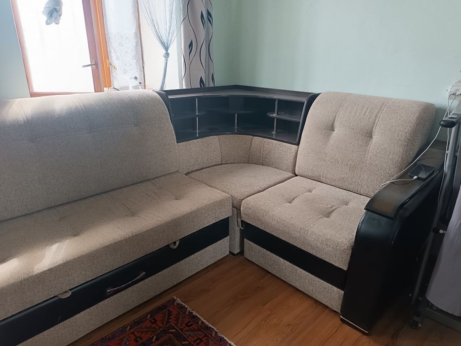 Продам уголок диван