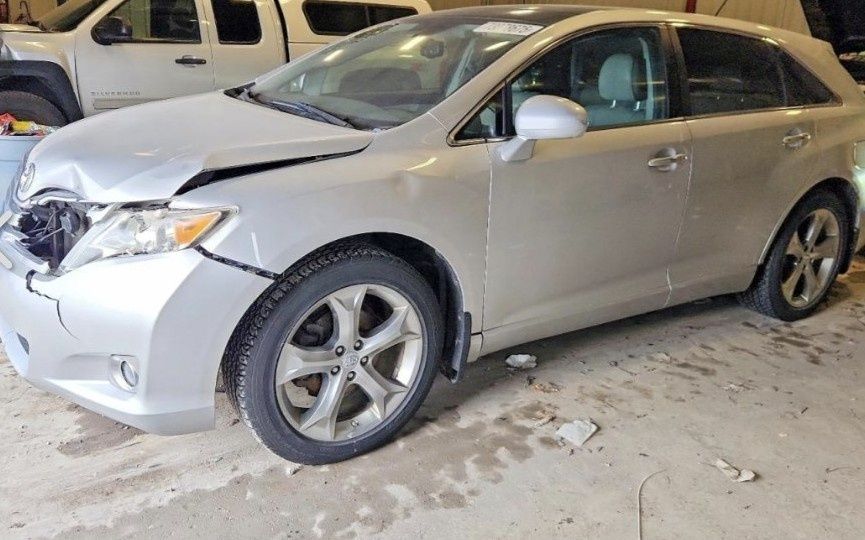 Срочно продам Toyota Venza