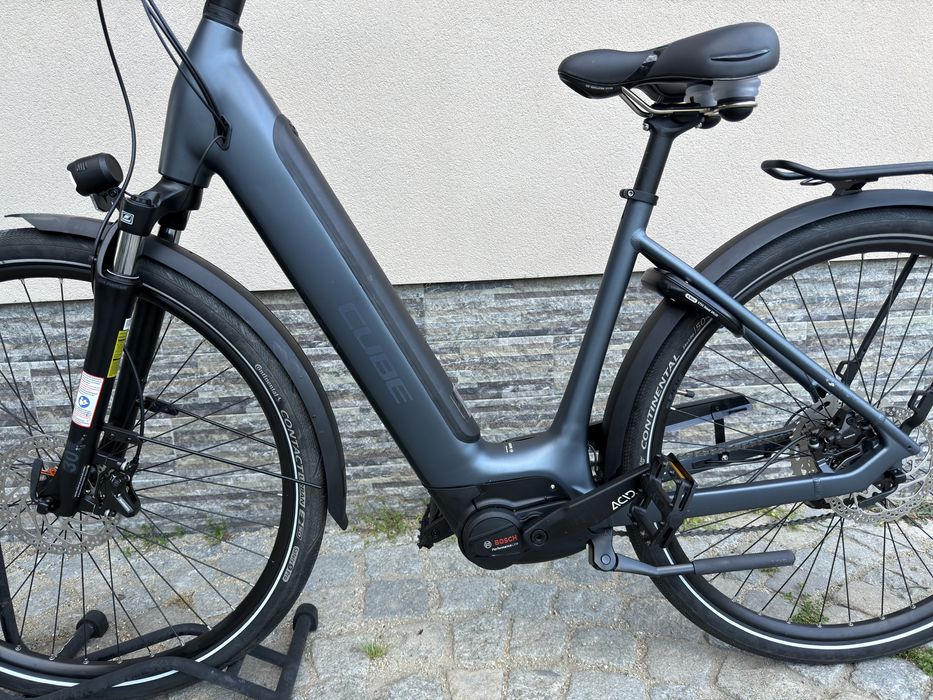 Електрически велосипед Cube Supreme размер: 28/L