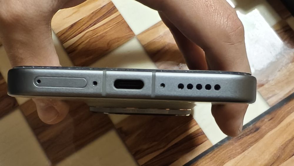 Vivo X300 Pro 1TB 16GB RAM Отличен