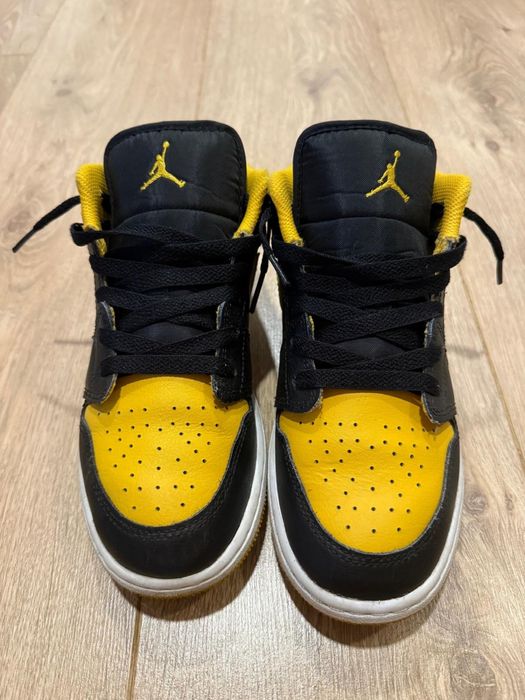 Adidasi Jordan 1 Low