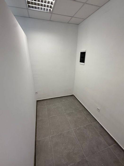 Дава се под наем Магазин в София, Манастирски ливади - 6 кв.м за 255 € - Снимка #2