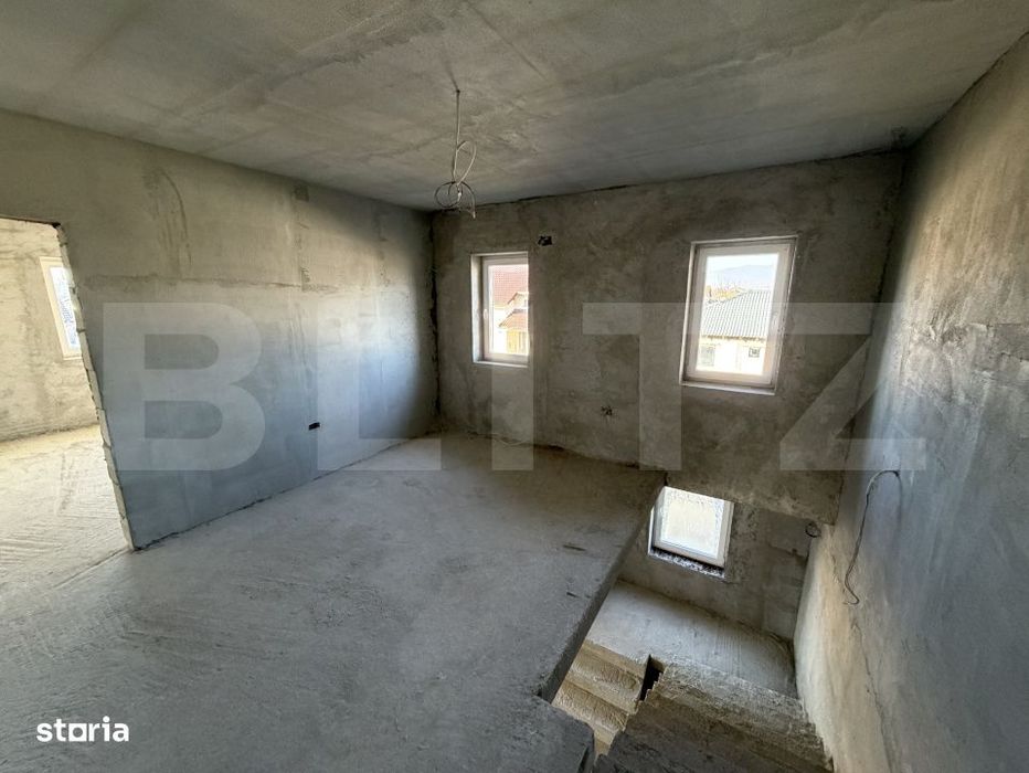 Casa P+1 semifinisata, 250 mp, garaj, teren generos, zona Partos