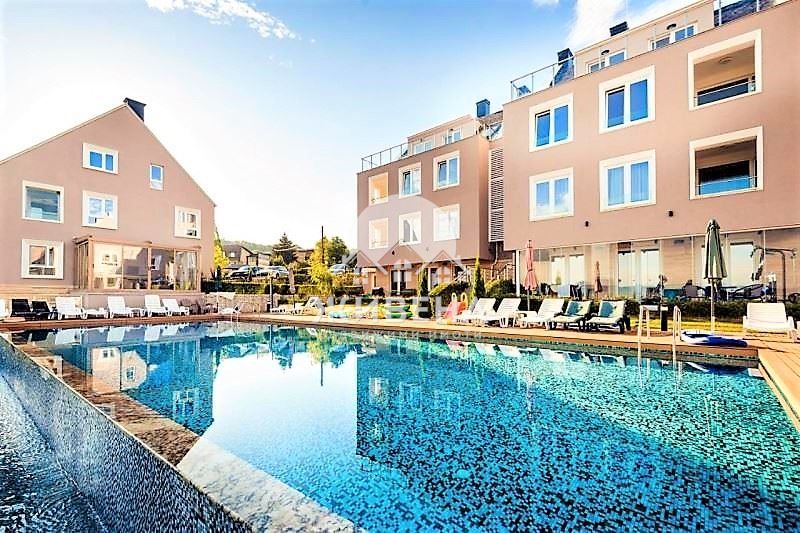 Продава се Четиристаен апартамент в Варна, Аспарухово - 124 кв.м за 2500 €/кв.м - Снимка #11