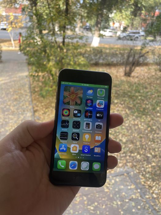 Продам исправный iPhone 8 256 GB