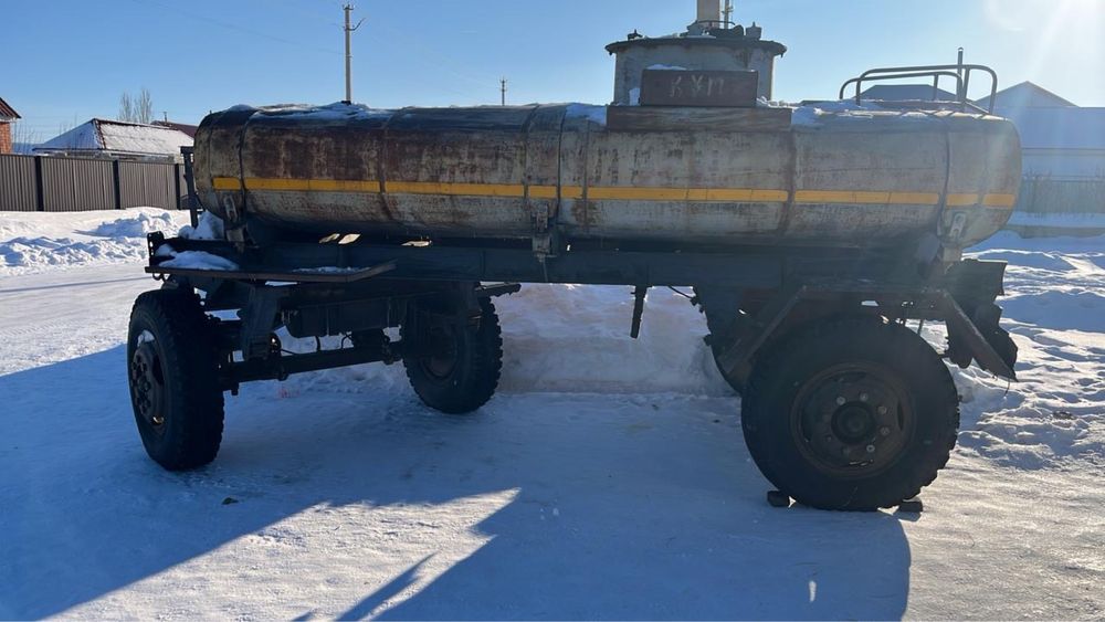 Прицеп-цистерна 5.5 м³