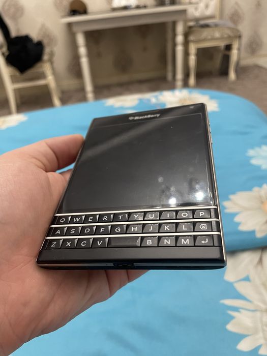Blackberry pasport