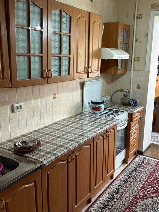 СРОЧНО ПРОДАЁТСЯ 3-х ком-я в Чил-8, 77-СЕРИЯ