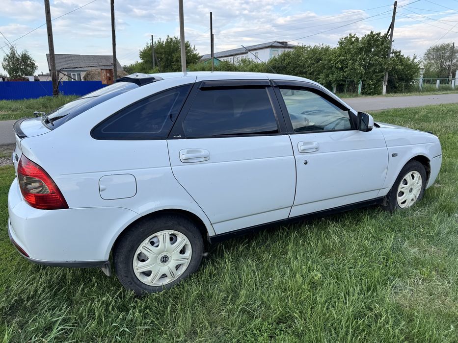 Продам машину Лада Приора хэтчбек