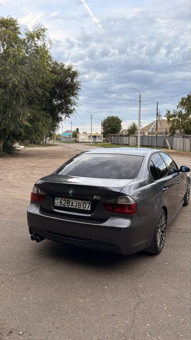 Продам BMW 3 серия 2005г