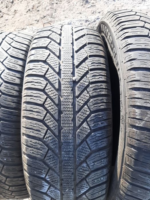 Продам шины 195/60/15 семпирит