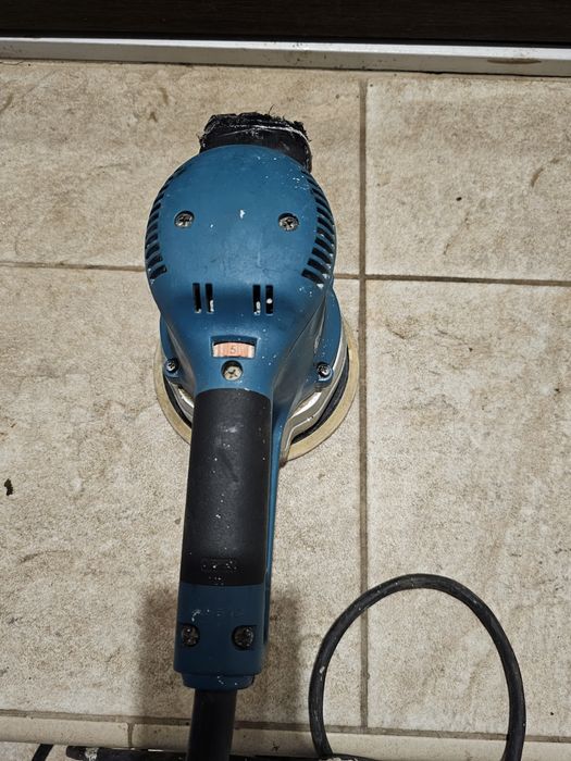 Șlefuitor orbital makita bo6030