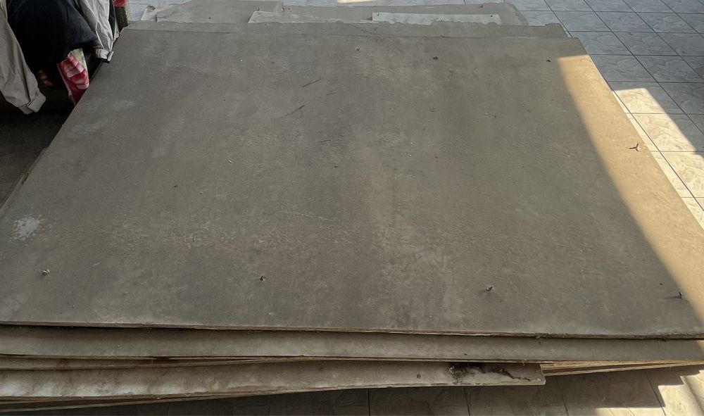 Продам ДСП в хорошем состоянии