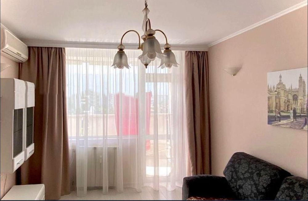 Дава се под наем Двустаен апартамент в София, Полигона - 70 кв.м за 599 € - Снимка #2