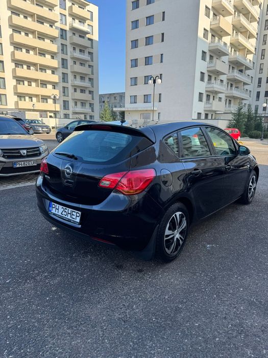 Opel Astra J 2010 1.4benzina Euro5 130.000Km