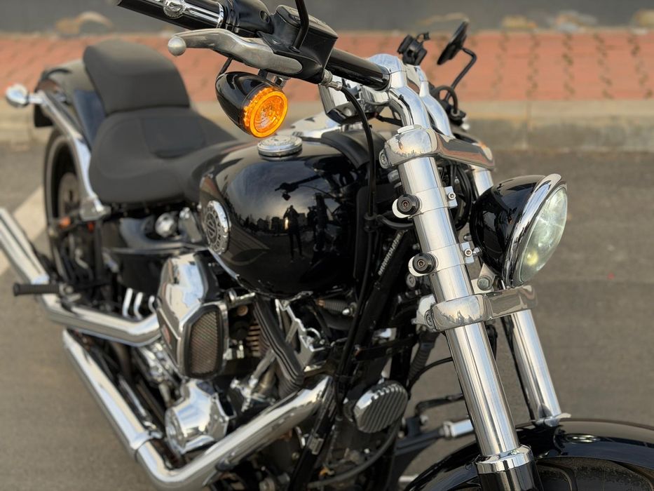 Harley-Davidson Breakout