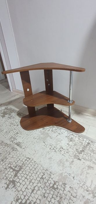 Уголок настенный