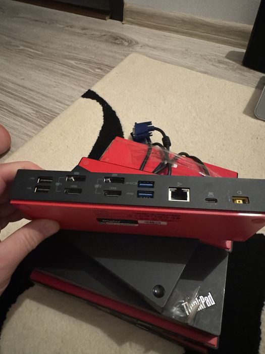Dock Lenovo thunderbolt 3/usb C,usb C-usb A ca nou