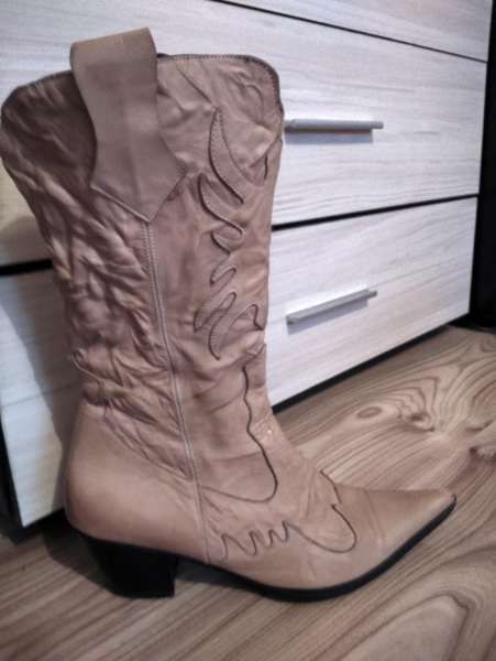 Дамски ботуши ест.кожа