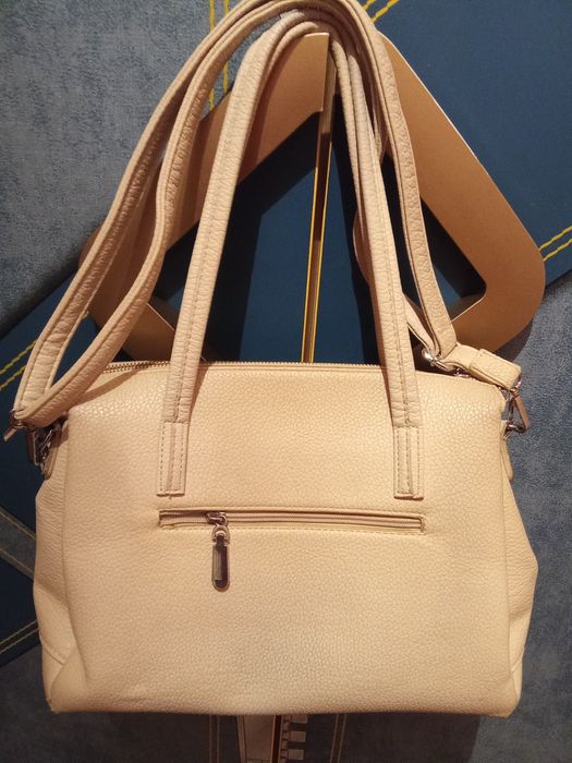 Продам сумку женскую ,шляпу