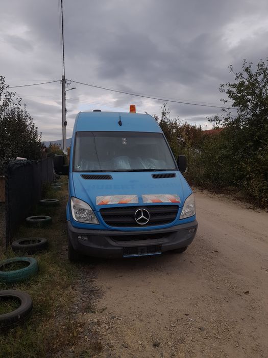 Vând Mercedes Sprinter