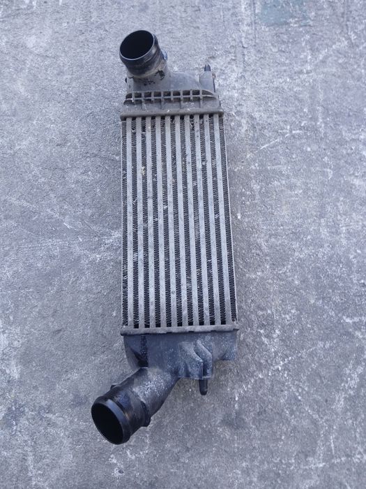 Интеркулер радиатор Valeo за Citroen C5 1.6 hdi (2004-2011) 9657073480