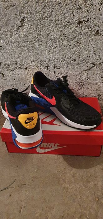 Vând adidași Calvin Klein, Nike