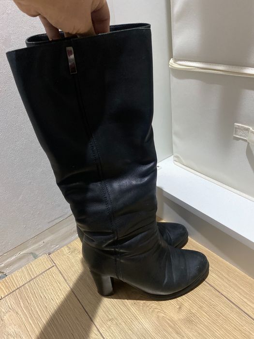 Зимние женские сапоги