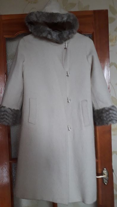 Пальто жен деми 44-46раз.