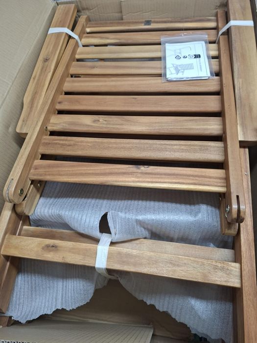 Здравейте, продавам чисто нови 4 броя градински столове