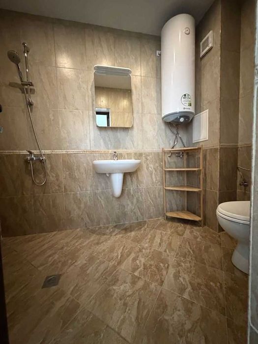 Дава се под наем Двустаен апартамент в София, Кръстова вада - 70 кв.м за 647.19 € - Снимка #3