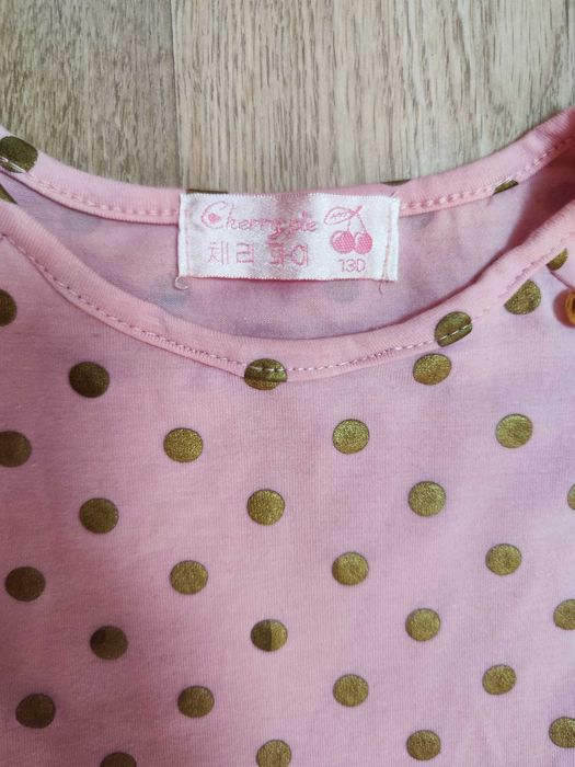 Rochita roz cu buline fetite