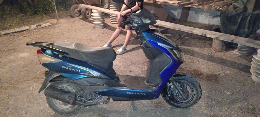 Продам мапед м8 125 кубов