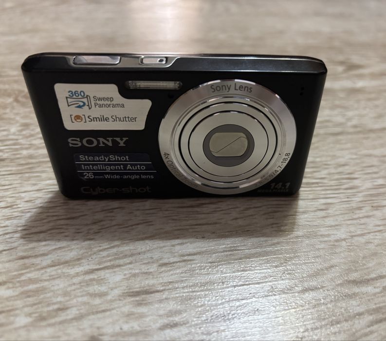 Цифровая камера SONY