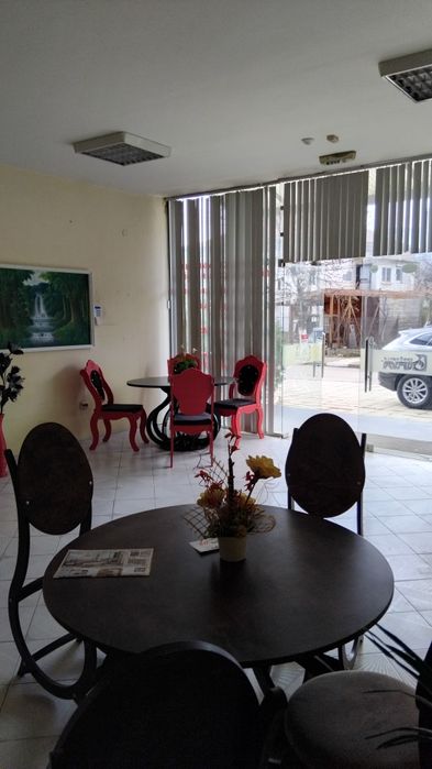 Дава се под наем Магазин в Кюстендил, Бузлуджа - 800 кв.м за 3672 € - Снимка #2