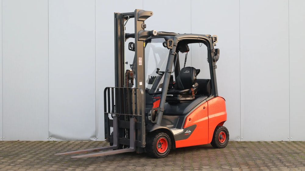 Linde H20D Stivuitor diesel 2019 cu 1842 ore lucrate