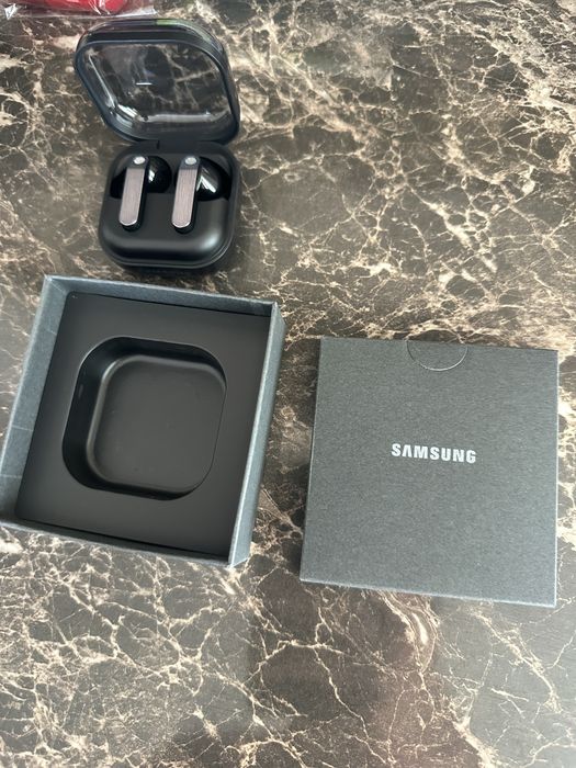 Samsung buds 4 pro