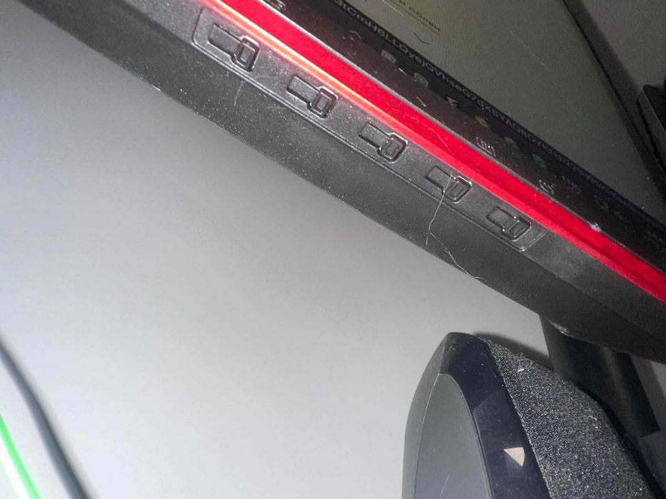 Извит геймърски монитор AOC C27G2U/BK