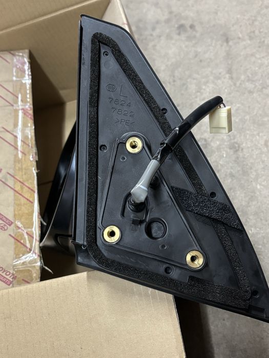 Боковое Зеркало левое Rav 00-05