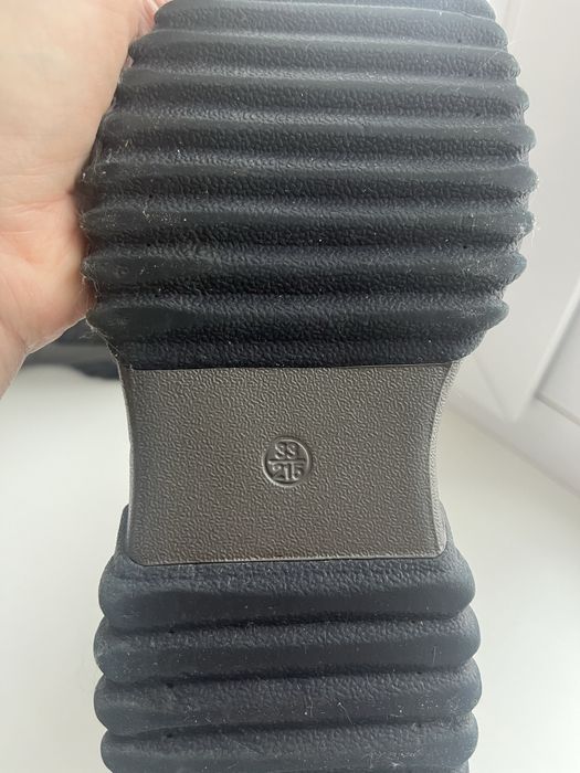 Продам зимние сапоги для мальчика