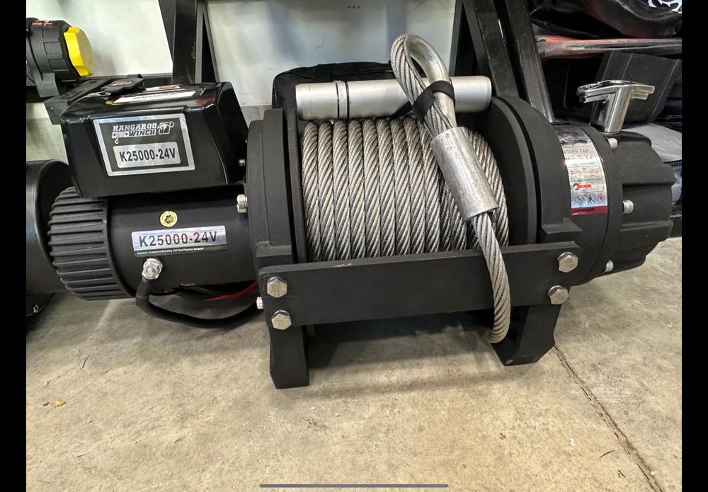 Troliu electric KangarooWinch 25000 lb 24V – 11350 kg