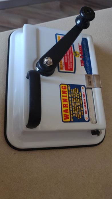 Aparat metalic OCB TOP-O-MATIC pentru injectat tutun.