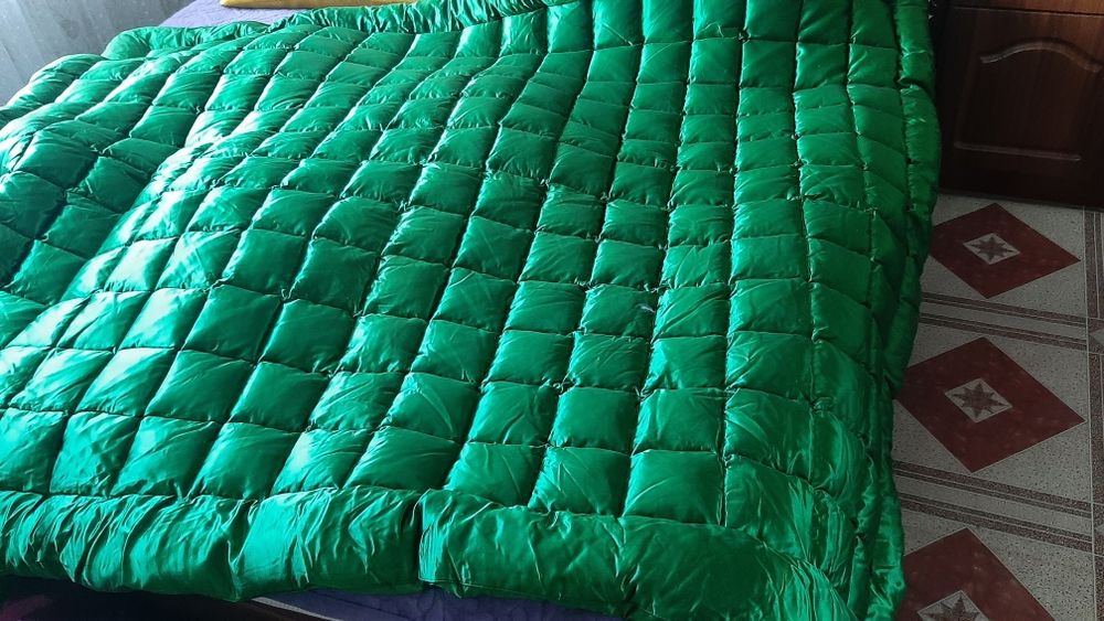 Подушки, одеяла пуховые