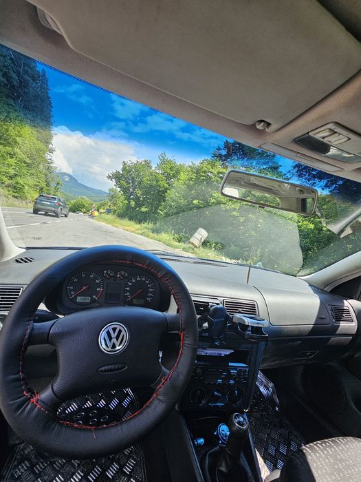Vând Golf 4 an 2003