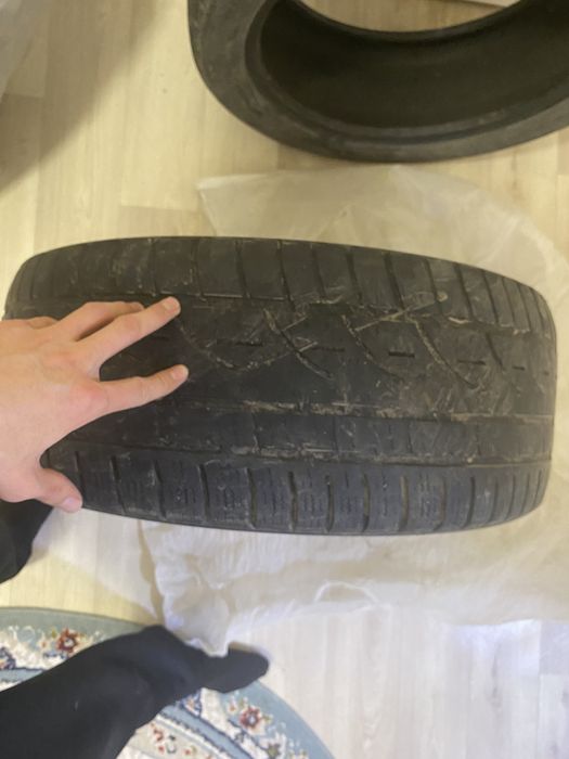 Продам шины на 18