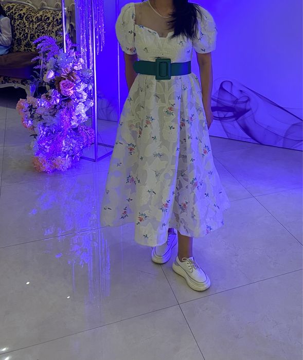 Платье очень красивое