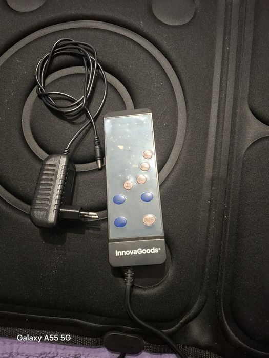 Saltea masaj InnovaGoods, cu 5 setări, 3 niveluri de intensitate si in