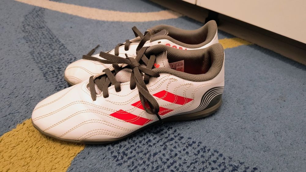 Ghete de fotbal adidas copa